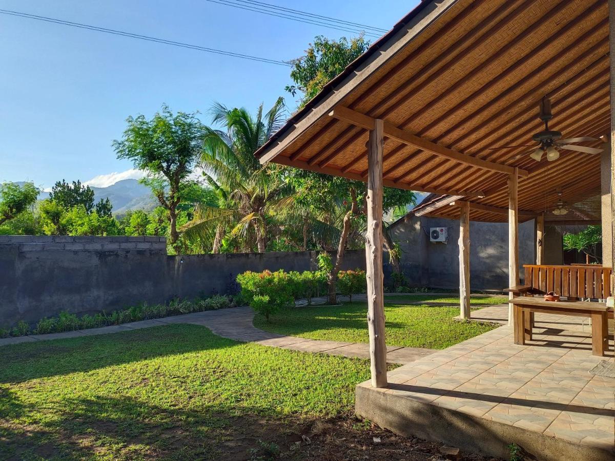 Bed and Breakfast Menjangan View Баньюведанг Экстерьер фото