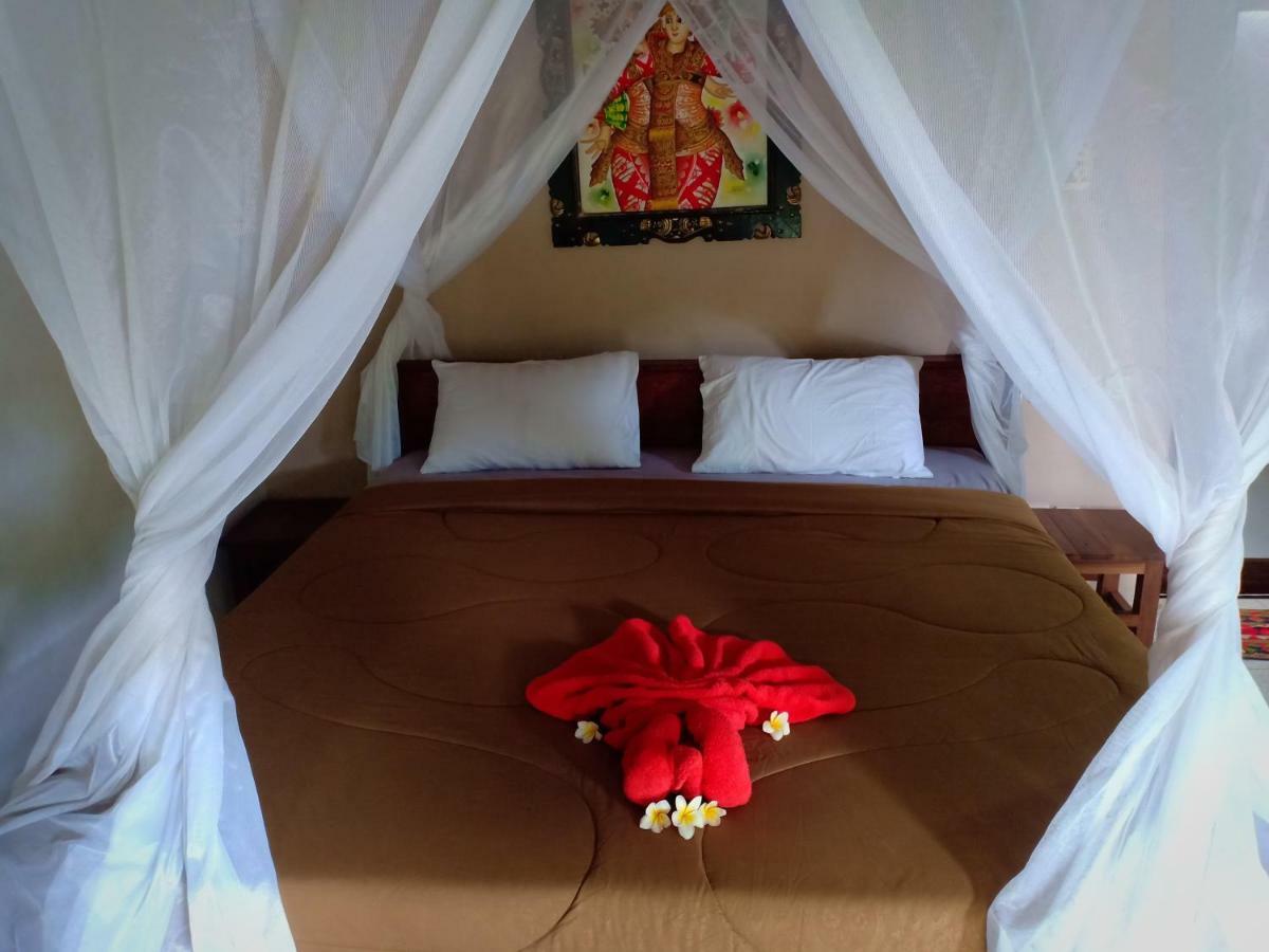 Bed and Breakfast Menjangan View Баньюведанг Экстерьер фото